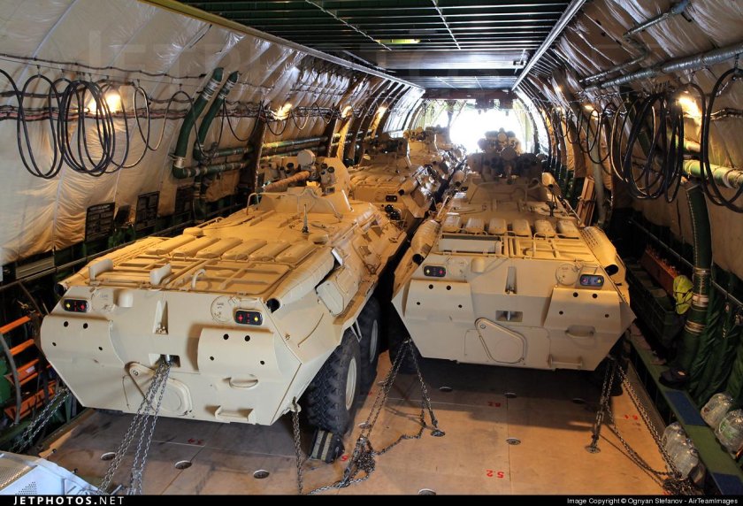 АН 124 грузовой отсек