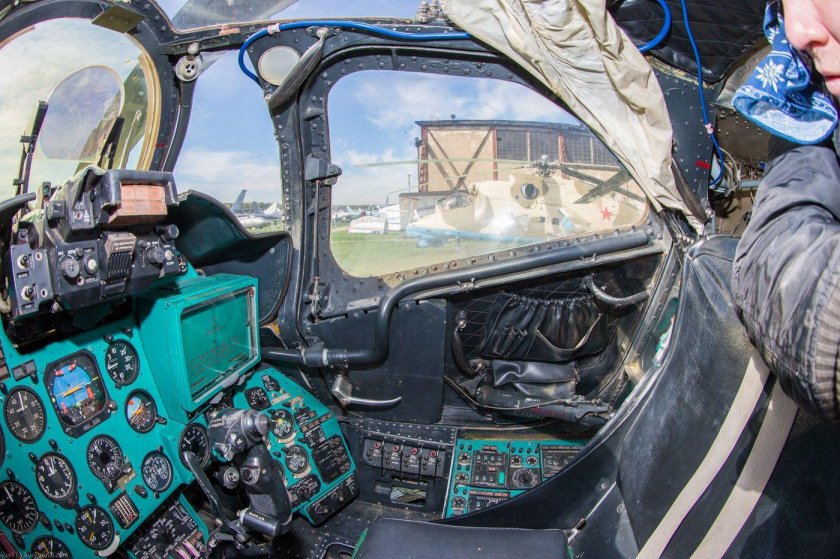 Ми 24 ВП кабина