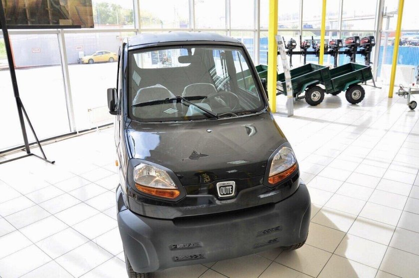 Bajaj Qute 0.2 AMT