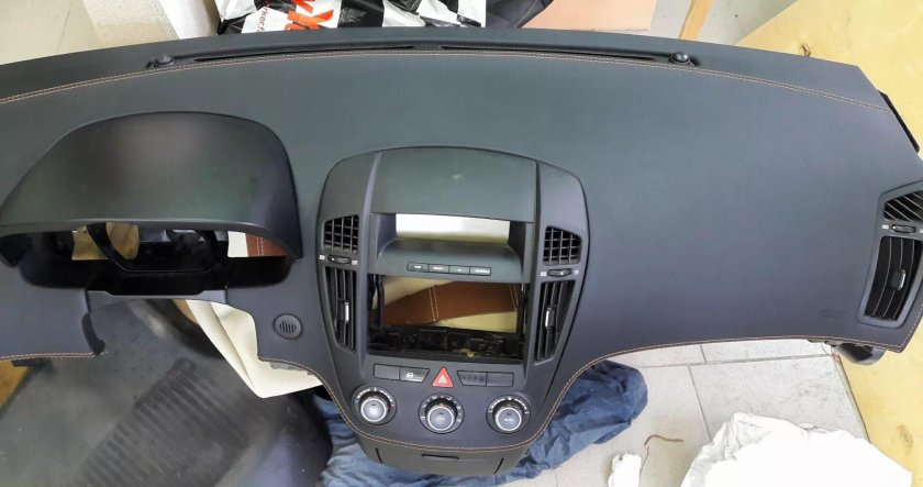 Торпедо Kia Ceed 2008