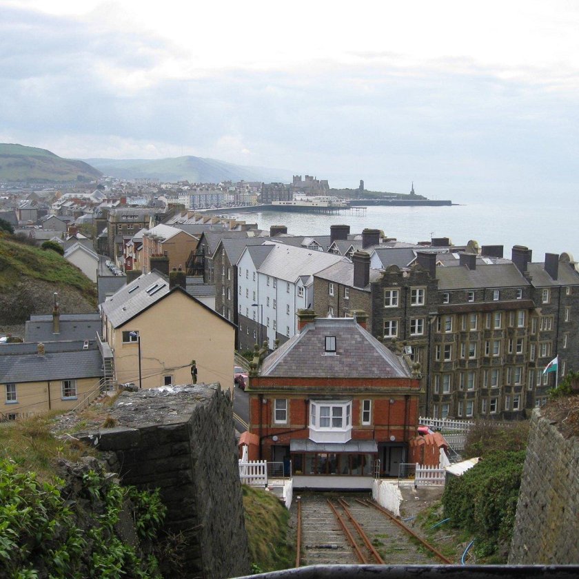 Аберистуит Уэльс университет