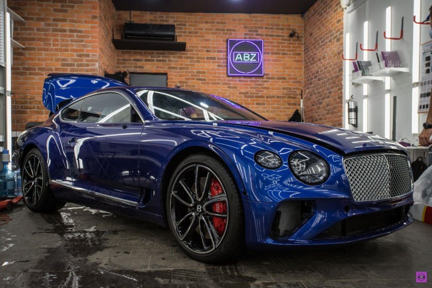 Bentley Continental gt синий