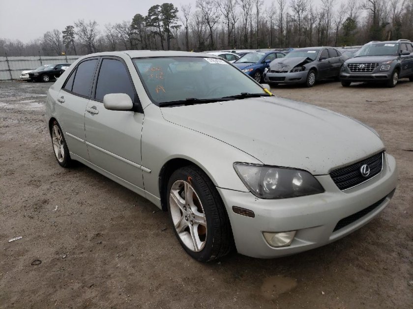 Lexus is 300 2002