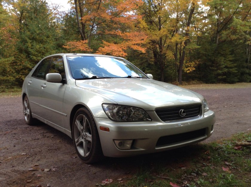 Лексус ИС 250 2002