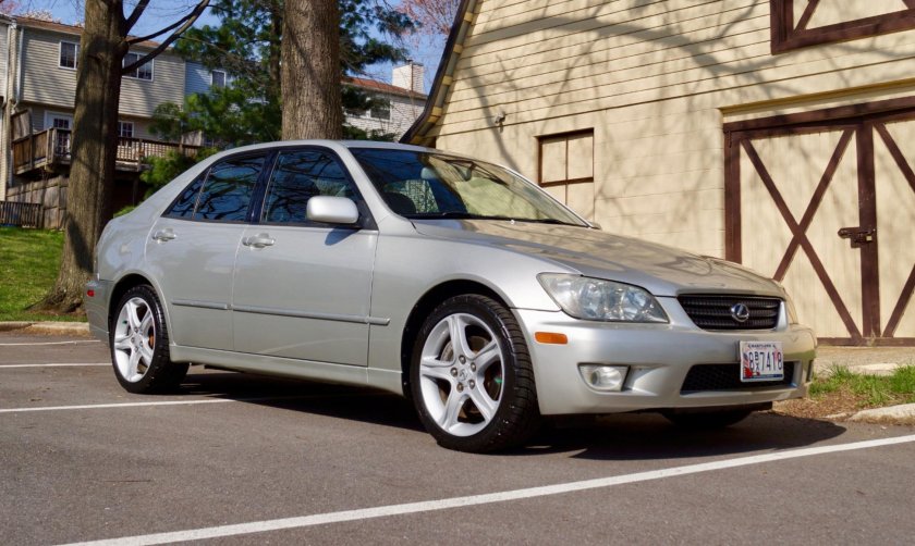 Lexus is300 2003