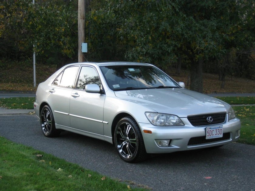 Lexus is 300 2002