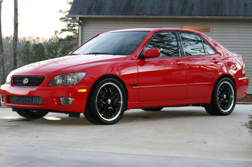 Лексус is300 2005