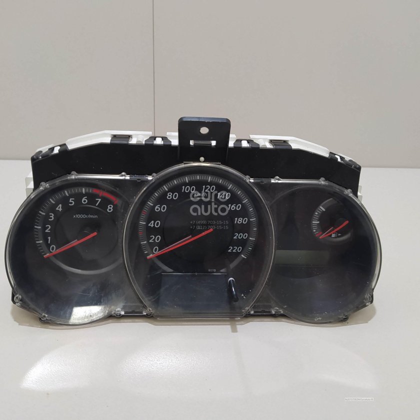 Приборная панель Ниссан Тиида 2008