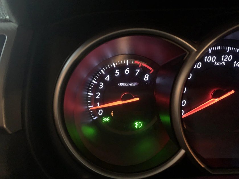 Приборная панель Тиида 2010