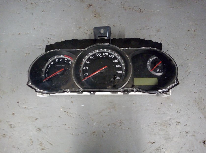 Vectra c 1.8 бензин МКПП, приборная панель