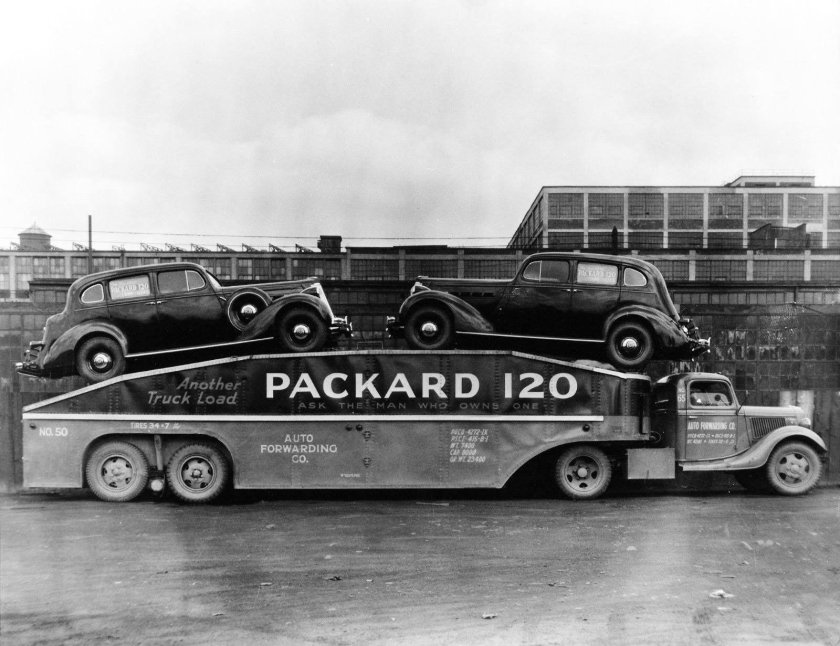 Packard 120 1936