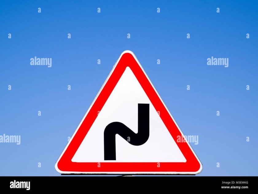 Знак крутой поворот