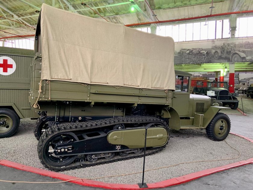 Зис 42 полугусеничный