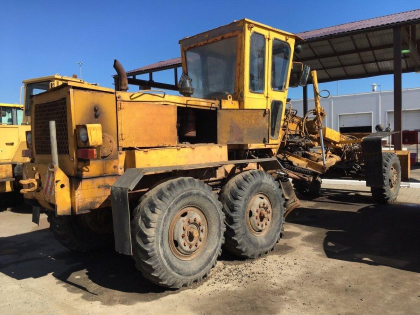 Автогрейдер 1993 года