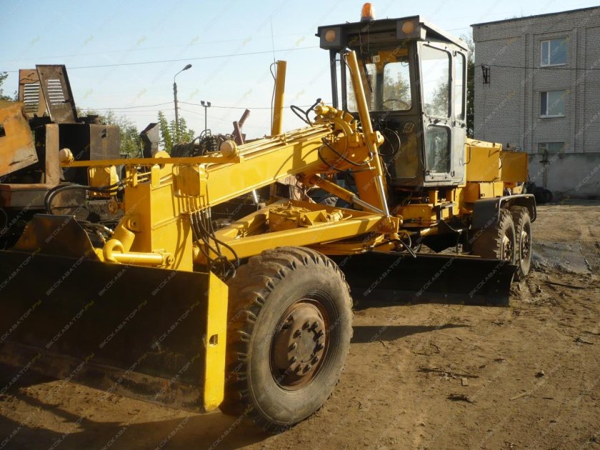 Грейдер ДЗ 143-1