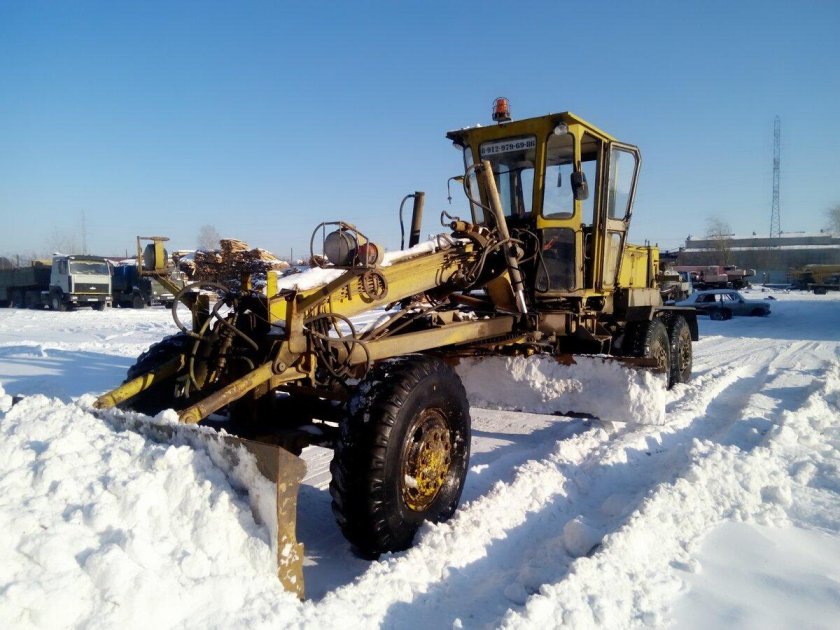 Грейдер ДЗ 143