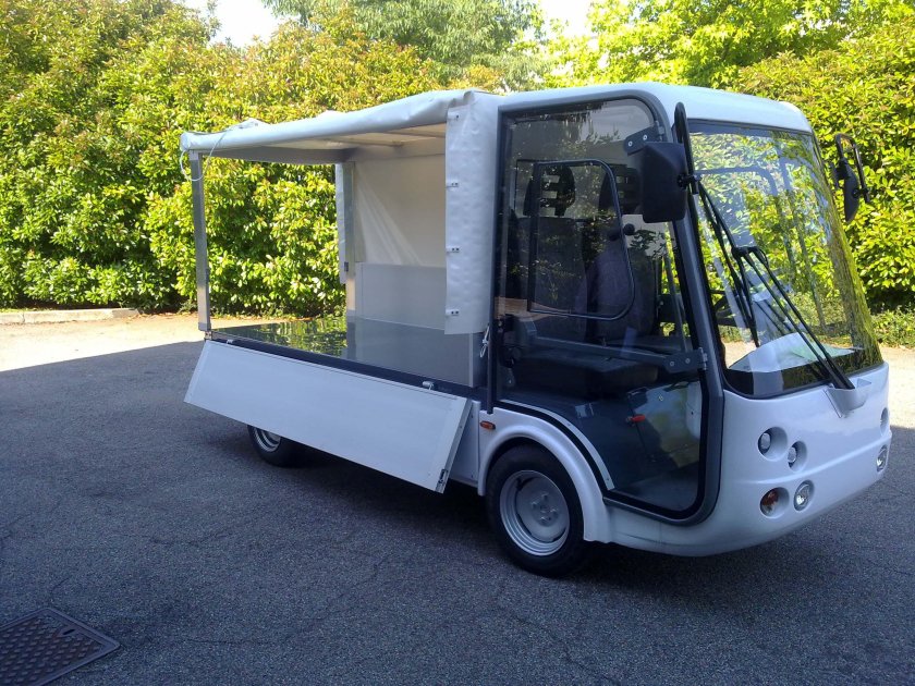 Грузовой электромобиль