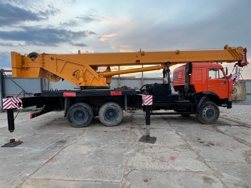 Автокран ивановец 25 тонн