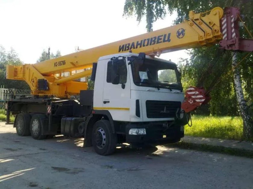 Автокран МАЗ 32т Ивановец
