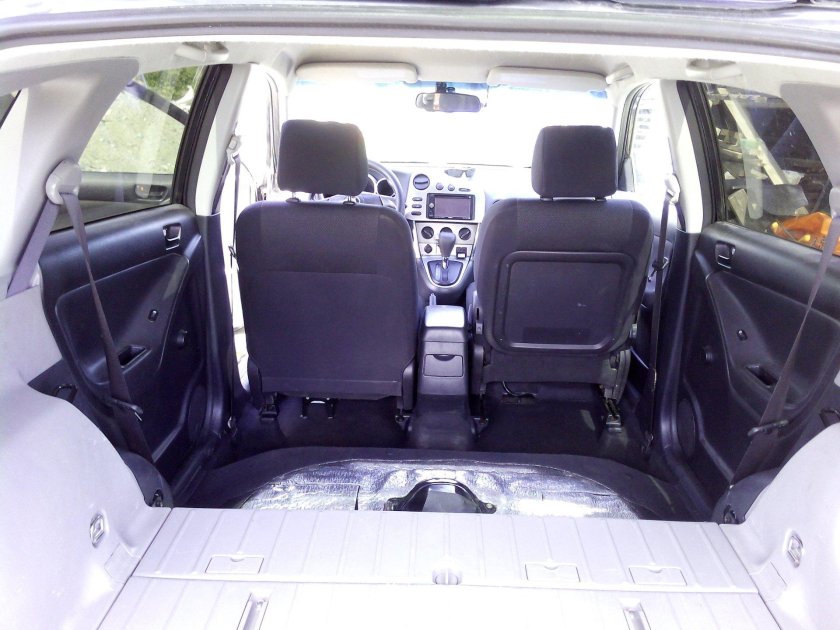 Pontiac Vibe салон 2003