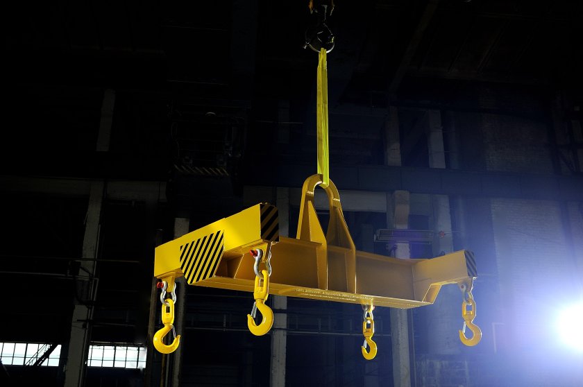 Траверса грузоподъемная 7т