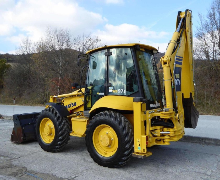 Komatsu wb97s-5