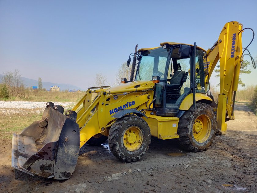 Распределитель nf24757-04 Komatsu WB