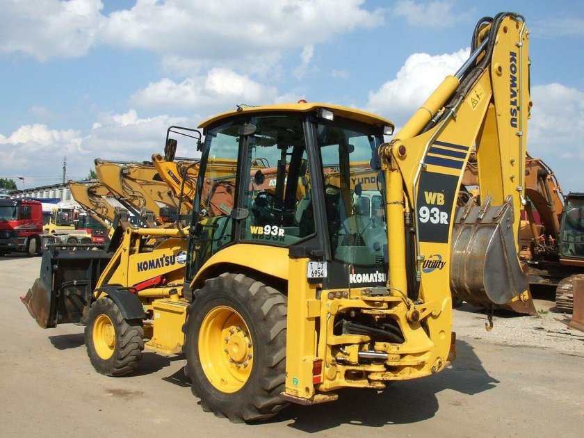 Komatsu wb93r