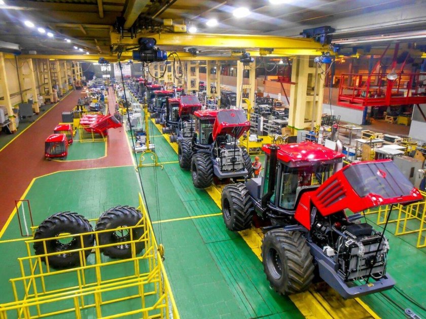 Петербургский тракторный завод Кировец