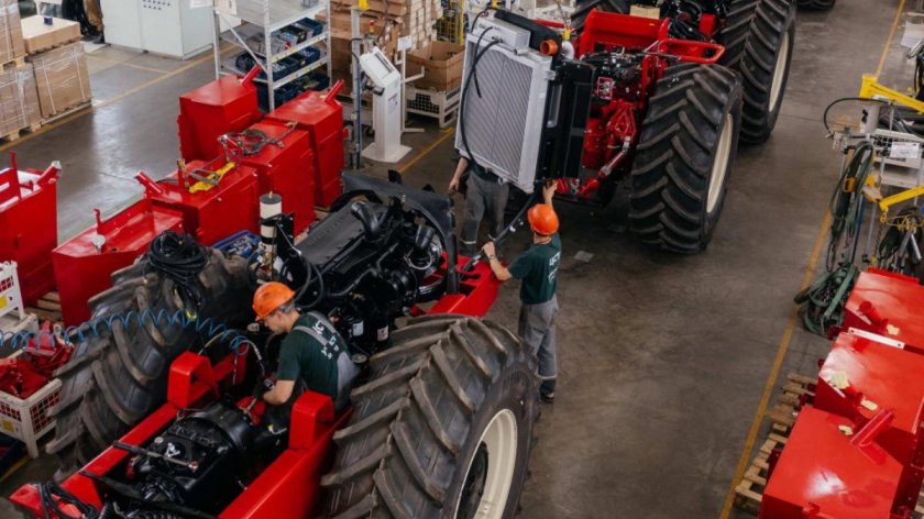 RSM 2375 трактор