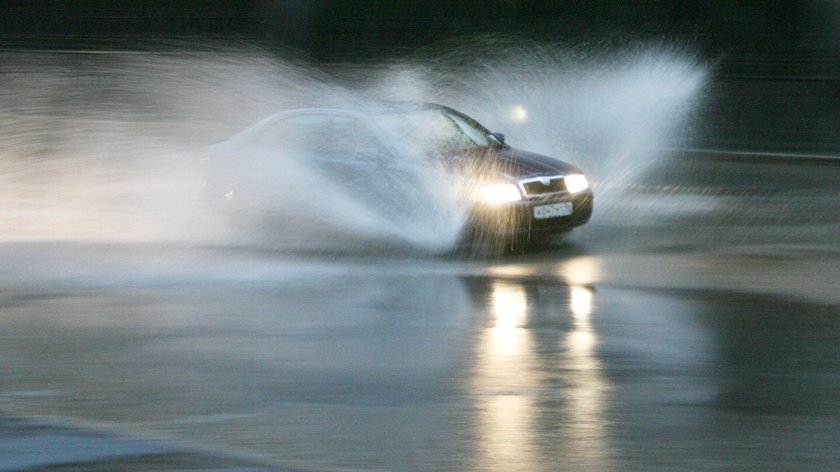 Обрызгала машина