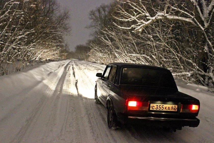 Жигули ВАЗ 2107 зима