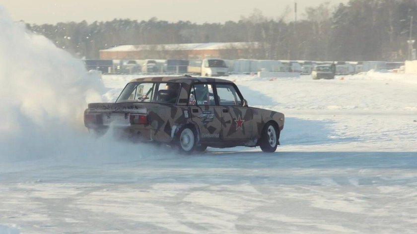 ВАЗ 2106 зимний дрифт