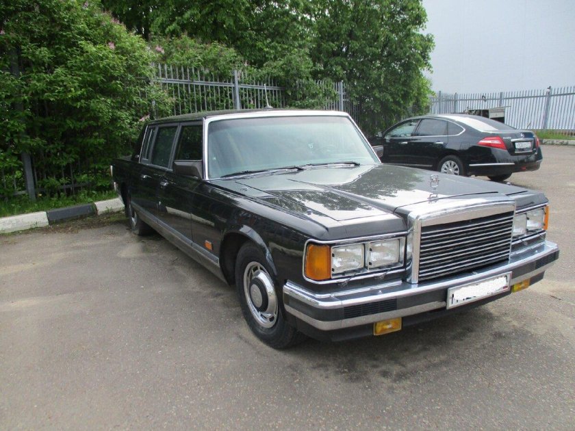 Лимузин ЗИЛ 4105