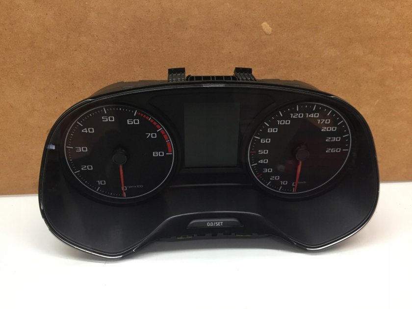 Приборная панель Seat Leon 2