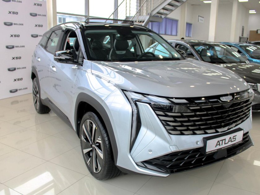 Автомобиль geely atlas