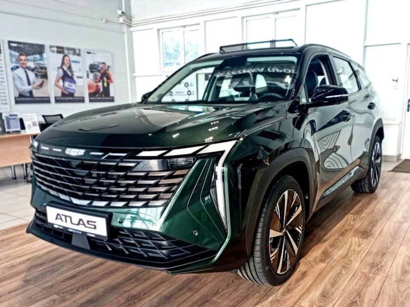 Джили атлас 2024 зеленый