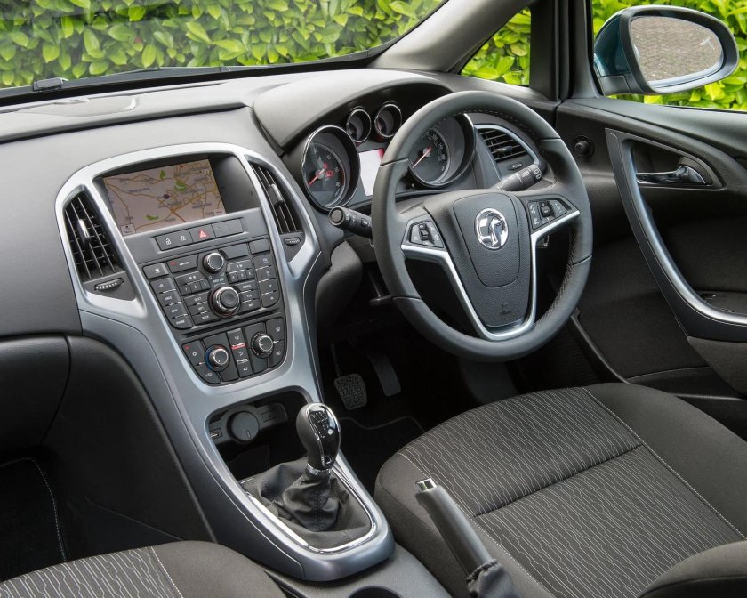 Opel Astra j 2014 салон