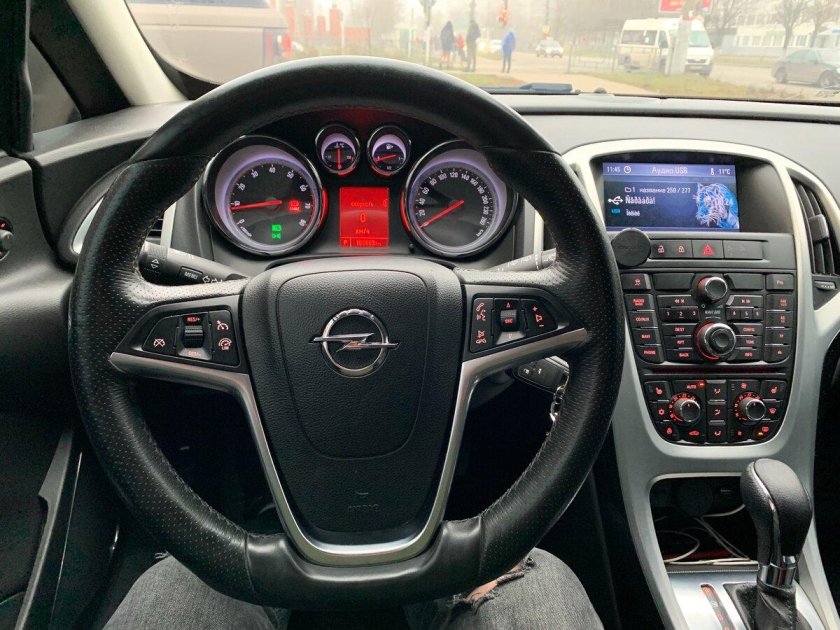 Opel astra j рестайлинг