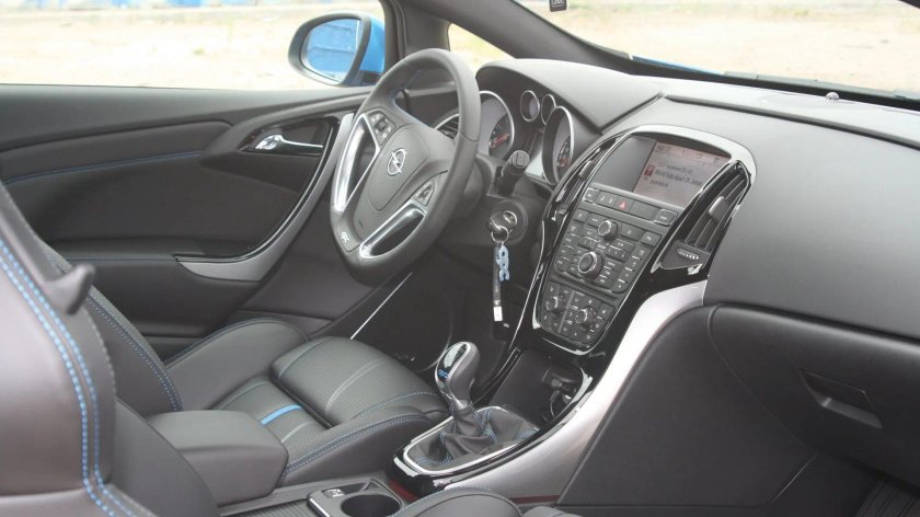 Опель Астра j OPC салон