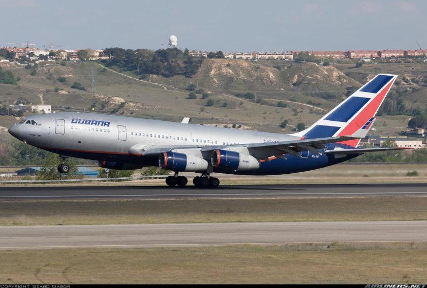 Ilyushin il 96 300
