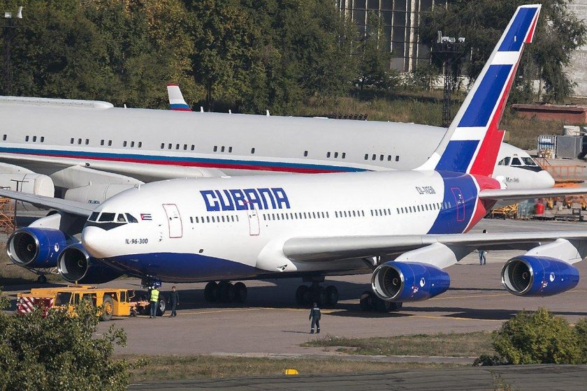 Ил-96 Cubana