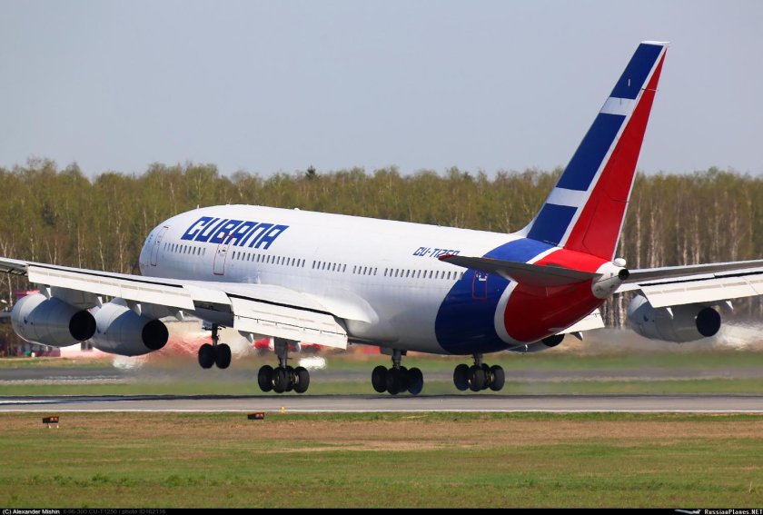Ил-96 Cubana