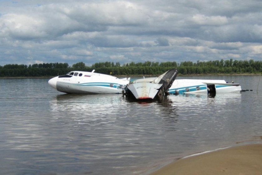 АН 24 приводнение на Обь