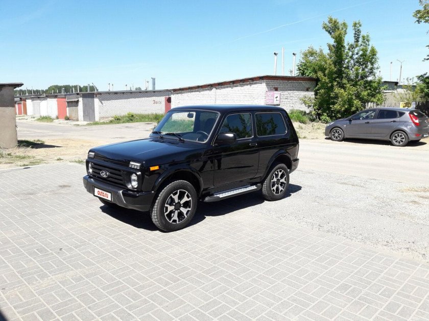 Лада 4x4 Урбан черная