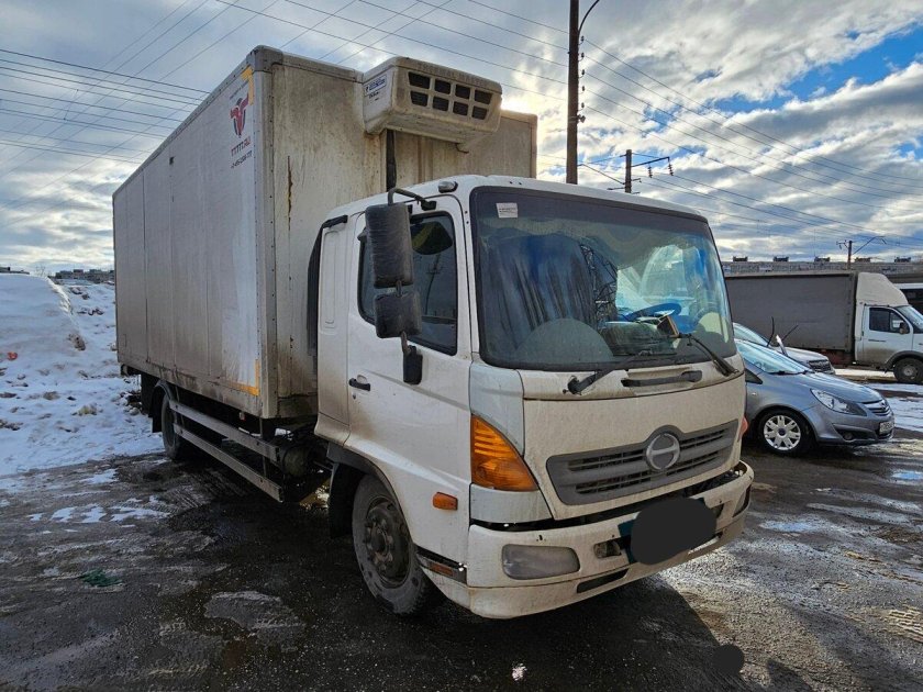 Хино 500 рефрижератор