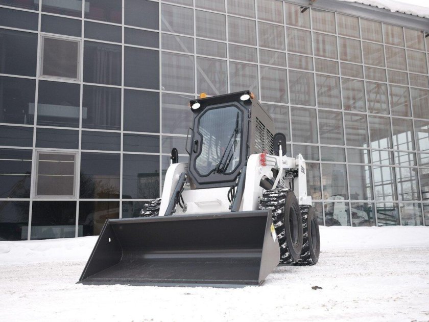 Мини фронтальный погрузчик