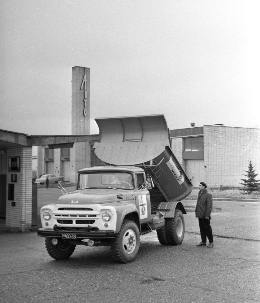 ЗИЛ 130 ММЗ 555 самосвал