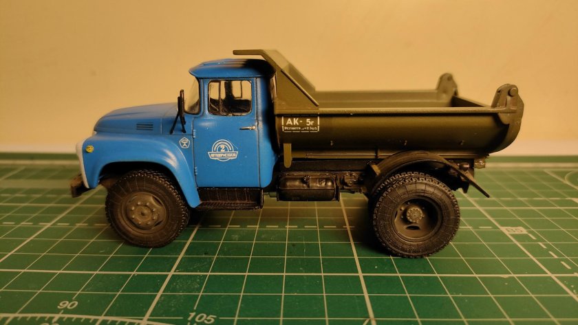 ЗИЛ ММЗ 555 AVD