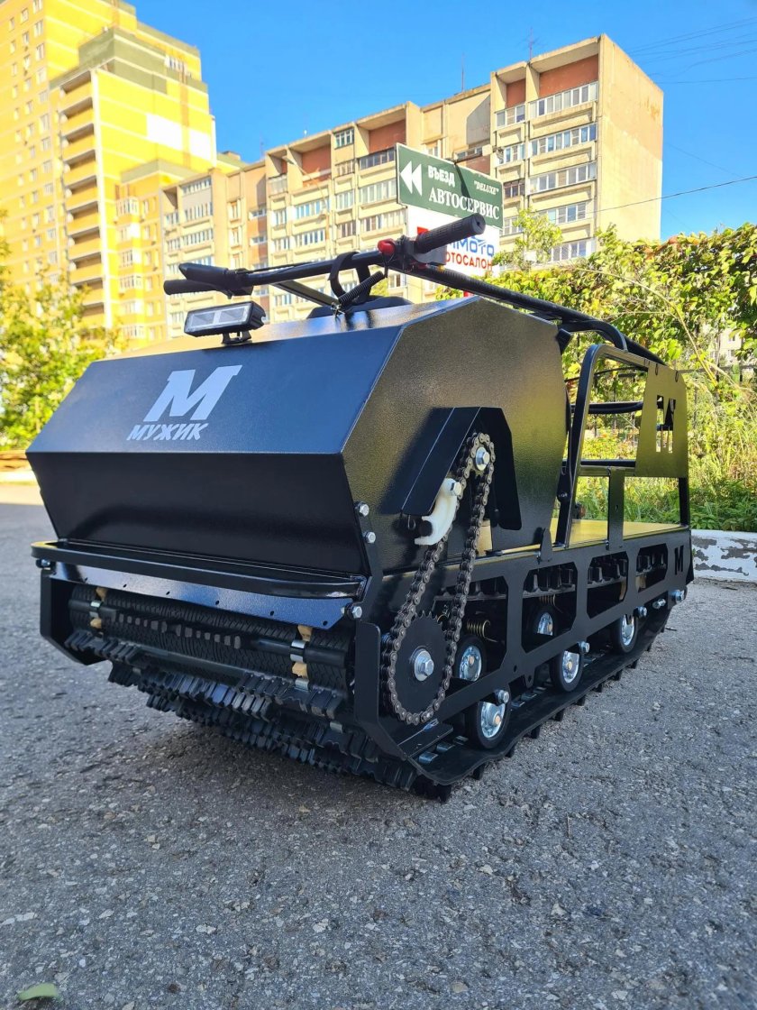 Одногусеничный мотобуксировщик «мужик» м500